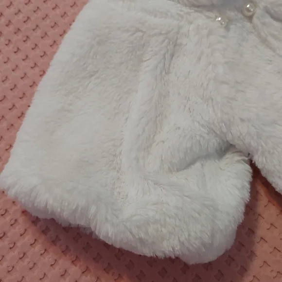 Toddler furry coat - Picture 4 of 8